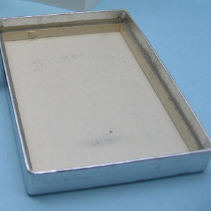 1934_box_lid__inside1