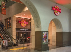 tokyo-japan-march-entrance-hard-rock-cafe-tokyo-ueno-station-tokyo-japan-march-entrance-hard-rock-cafe-tokyo-182829471