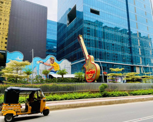 hard-rock-cafe-hyderabad-hitech-city-india-facade-outside-picture